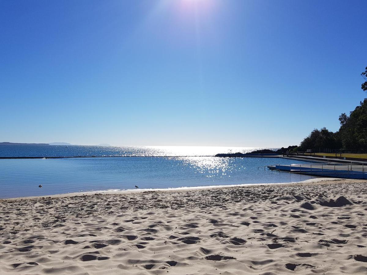 Chill-Out Beachside - Main Beach Форстър Екстериор снимка